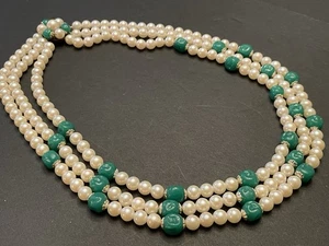 Vintage Multi drei Strang Kunstperlen Halskette grüne Perlen Akzente Statement Schmuck - Bild 1 von 10