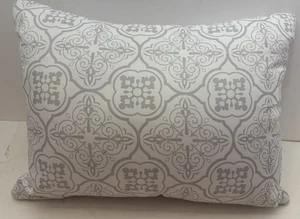 Marokkanische Fliese Amalfi Tulpe Schnörkel Dekoratives Dekokissen 15x12" Grau/Weiß Neu ohne Etikett - Bild 1 von 8