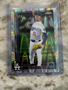 Roki Sasaki 2025 Topps Chrome Raywave Refractor Rookie Card RC #217 LA Dodgers - Picture 1 of 4