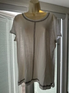 Coldwater Creek White Short Sleeve Gray Embroidered Tee Sz XL - Picture 1 of 2