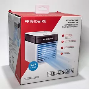 Frigidaire Verdunstungsluftkühler 0,37 l tragbar ultraleise Energy Smart 10 Stunden - Bild 1 von 5