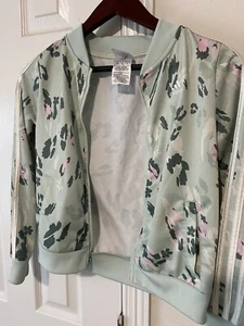 Adidas Girls Track Jacket Size M Green Zebra Youth Size 10/12 - Picture 1 of 13
