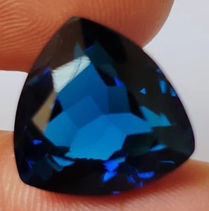 AAA+ 13.90 Ct. Blue Ceylon Sapphire Trillion Cut Stunning Loose Gemstone Gift - Picture 1 of 6