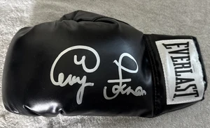 GEORGE FOREMAN  AUTOGRAPHED SIGNED BOXING GLOVE JSA  WITNESSED COA - Picture 1 of 3