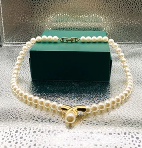 VTG Napier Pearl Necklace Gold Knot Clasp 1980s Signature Statement Faux Pearl - Picture 1 of 14