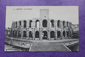 Carte posatle ancienne ARLES - Les Arènes - Picture 1 of 1