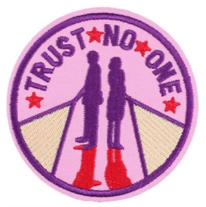 Trust No One X-Files Truth is Out There Mulder Scully Sci-Fi TV 3" Iron On Patch - Picture 1 of 2