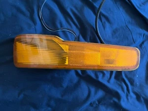 97 98 99 BUICK LESABRE LE SABRE LUZ MARCADORA CONDUCTOR DELANTERA IZQUIERDA - Imagen 1 de 2