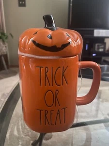 Rae Dunn By Magenta Trick or Treat Pumpkin Topper Mug Halloween  *New* - Picture 1 of 2