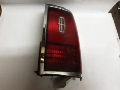 Extremos de luz trasera derecha de pasajero para Lincoln y Town Car 90-92 27478 Foto 1 de 2