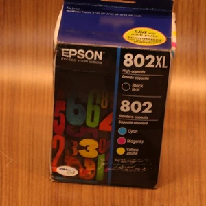 Combo inchiostro originale nuovo Epson 802XL nero e 802 ciano magenta giallo SCAD 01/2020 - Foto 1 di 2