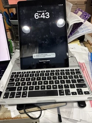 Bluetooth Wireless  keyboard ZAGG Y21W for iPad - Image 1 of 4