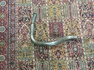 HARLEY DAVIDSON GENUINE FLH CROSS OVER PIPE 2 INTO SYSTEM NO DAMAGE USED   B13 - Picture 1 of 7