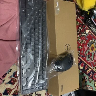 Dell Pro KM5221W Wireless Keyboard & Mouse - Black (Open Box) - Image 1 of 4