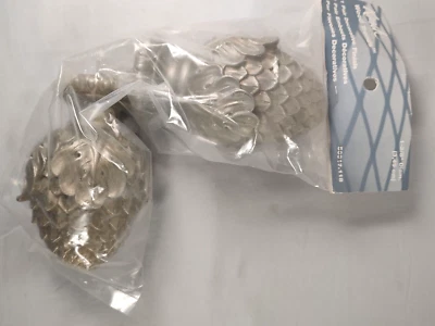 KIRSCH Aged Pewter Acorn Leaf Screw-On Finials Fits 1 3/8" Rod Poles NEW Pair - Image 1 of 4