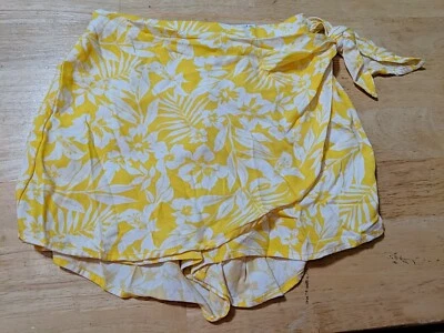 New Women's Size XS Tie Tropical Skort By Arizona Jean Co - Image 1 of 3