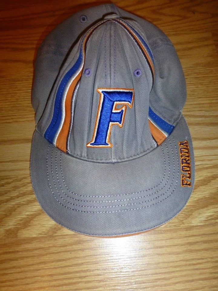 Gorra de béisbol de la Universidad de Florida Foto 1 de 1