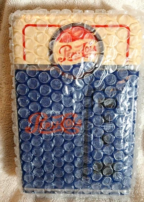 Máquina expendedora de monedas Pepsi-Cola vintage 1998 Money Bank NIB Foto 1 de 4