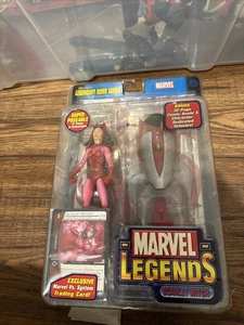 Figurina Marvel Legends Scarlet Witch 6,5" come nuova 2005 + fumetto Toybiz - Foto 1 di 2