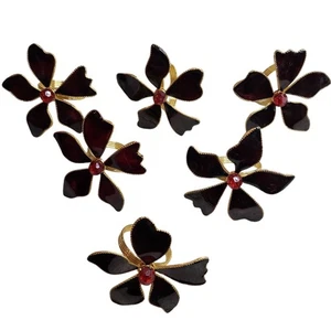 Floral Napkin Rings Set Of six gold tone red Christmas table flower elegant - Picture 1 of 6