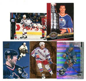 Mark Messier 5 Hockey Card Lot EDMONTON OILERS NEW YORK RANGERS CANUCKS (LOT 13) - Picture 1 of 1