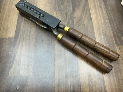 Molde de fundición de bala Saeco #068 8 cavidades 45 Cal .452 200 gr SWCBB Foto 1 de 4