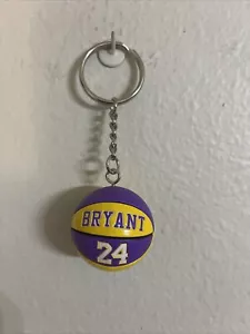 NBA Basketball Keychain LAKERS, KOBE Bryant #24 - Picture 1 of 3