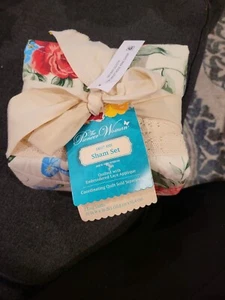 Pioneer Woman ~ SWEET ROSE ~ Quilted ~ King Size Pillow Sham Set ~ 20 x 36 - Picture 1 of 4