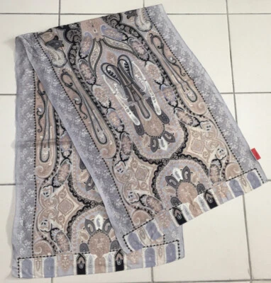 Auténtico Silenciador Bufanda Gris Diseño Cuentas Flores CHARLES JOURDAN Foto 1 de 4