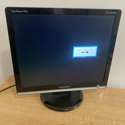 Samsung SyncMaster 731BF 17" LCD Monitor & Stand TESTED  - Image 1 of 4
