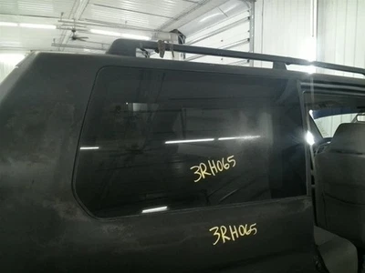 Cuarto de vidrio para pasajeros con tinte de privacidad para 97-04 MONTERO SPORT 104920142 Foto 1 de 4