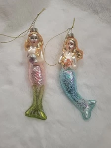 Juego de 2 adornos de vidrio para árbol de Navidad de sirena rubia brillante - Imagen 1 de 6