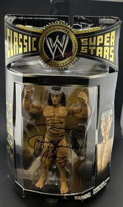 FIGURINA AUTOGRAFATA 2004 JAKKS WWE CLASSIC SUPERSTARS SUPER FLY JIMMY SNUKA - Foto 1 di 14
