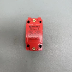 Telemecanique XCK-J...H7 Safety Interlock Switch - Picture 1 of 4