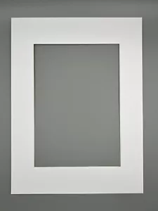 10 Stück Passepartouts 40x50 cm Schrägschnittpassepartout | weiß - Bild 1 von 1