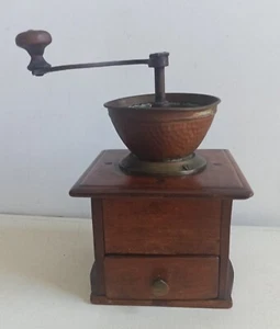 VINTAGE MANUAL COFFEE GRINDER - BRONZE, CAST IRON & WOOD - Picture 1 of 12