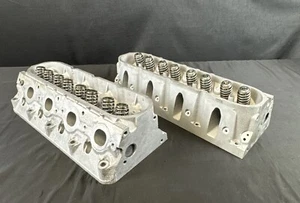 GM Chevrolet 4.8 or 5.3 #862 LS Cylinder heads (NO CORE) Pair OEM - Bild 1 von 14
