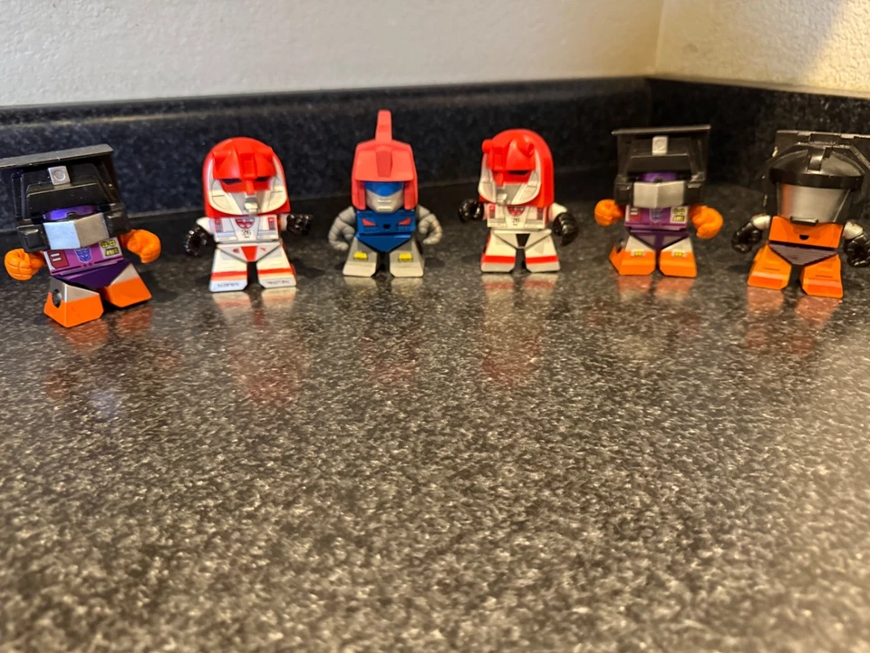 Transformers lot of 6 The loyal subjects - Image 1 of 2