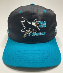 Cappello Twins Enterprise San Jose Sharks Vintage Talk Back Snapback NHL usato in ottime condizioni - Foto 1 di 10