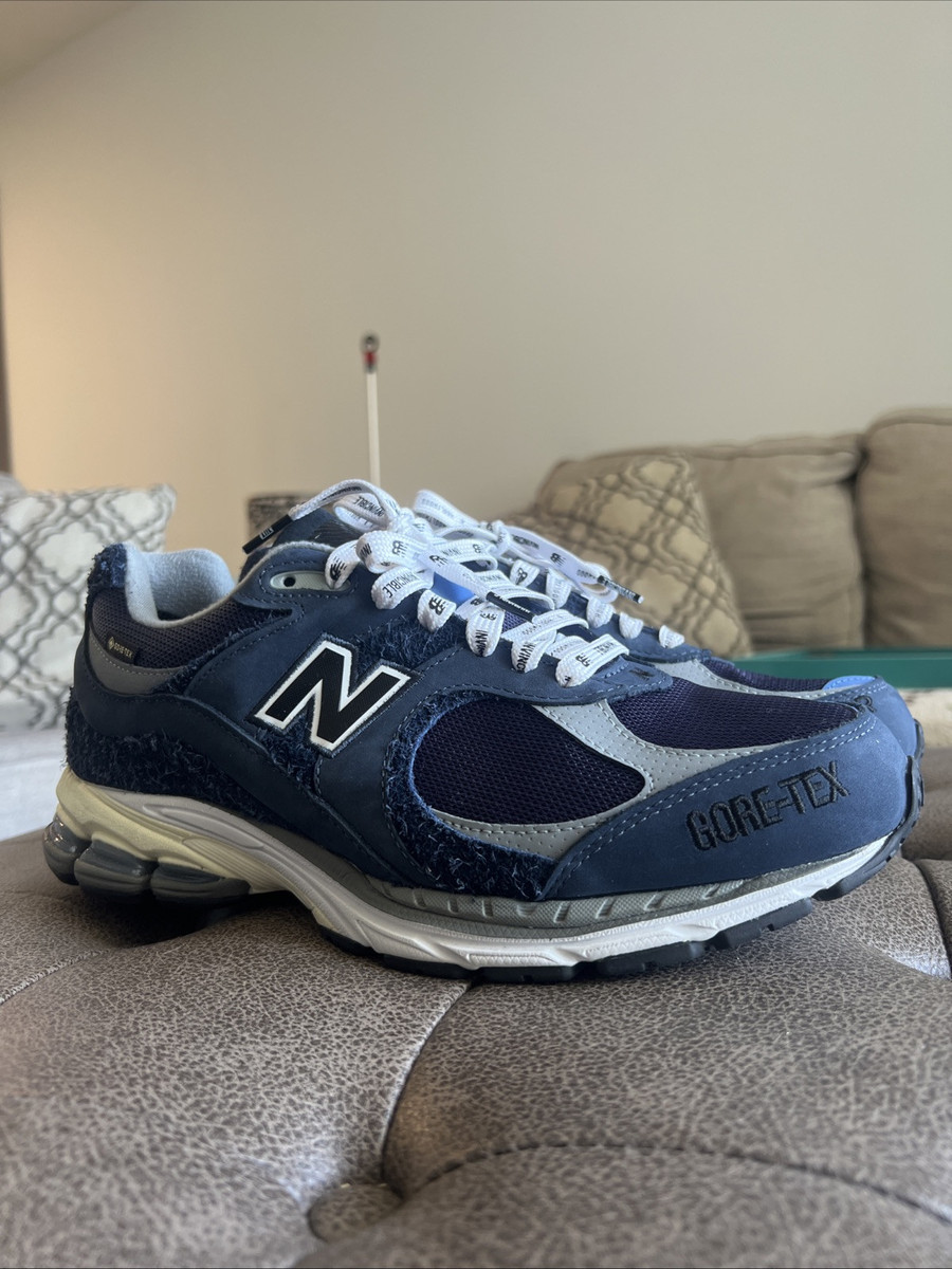 New Balance INVINCIBLE x N.HOOLYWOOD x 2002R GORE-TEX Blue New Balance INVINCIBLE x N.HOOLYWOOD x 2002R GORE-TEX Blue