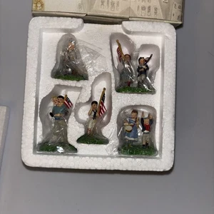 Departamento 56 Temporadas Bahía 4 de Julio Desfile 53317 5PC Bandera Patriótica Americana de Estados Unidos - Imagen 1 de 4