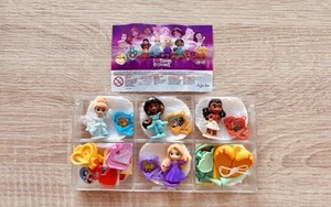 Kinder Joy Komplettsatz Disney Princess VQ358 - VQ409 mit allen 8 BPZ aus Indien - Bild 1 von 1