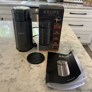 Krups Macinacaffè Veloce Silenzioso Vortice per Caffè, Spezie ed Erbe Secche - GX332B50 - Foto 1 di 12