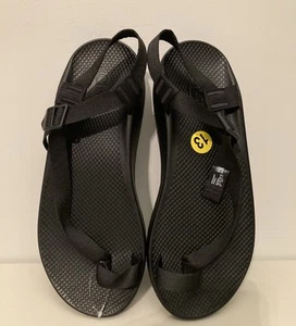 Chaco Men's Bodhi Adjustable Strap Classic Sandal Black Size M13 - Picture 1 of 5