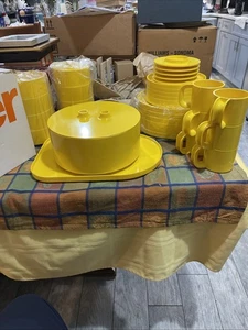 Rare Vintage Yellow Heller Massimo Vignelli Dinnerware Set Mid Century Modern - Picture 1 of 22