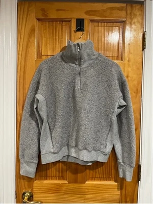 Chaqueta Lululemon Stand Out Sherpa Gris Manga Larga Entrenamiento Activo Talla 10 Foto 1 de 4