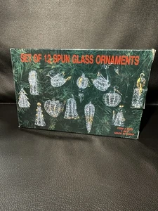 Vintage Glas gesponnene Ornamente mit Goldakzenten 12 im Originalkarton - Bild 1 von 3