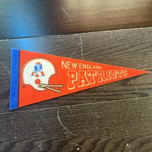 Vintage Pennant Mini Flag New England Patriots Football NFL - Picture 1 of 5