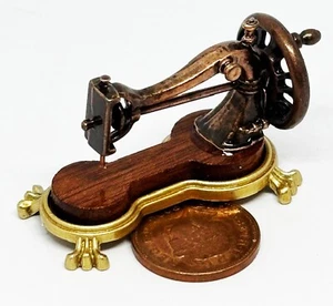 Máquina de coser mesa casa muñecas metal y madera escala 1:12 antigua tumdee - Imagen 1 de 7