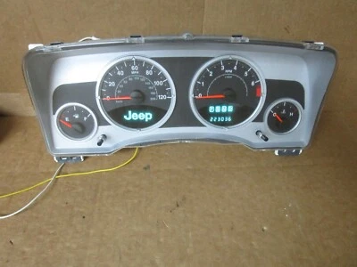 08 2008 Jeep Patriot Speedometer Instrument Cluster 223k Miles 05172336 - Image 1 of 4